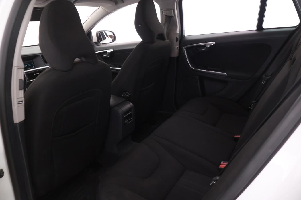 VOLVO V60 2013