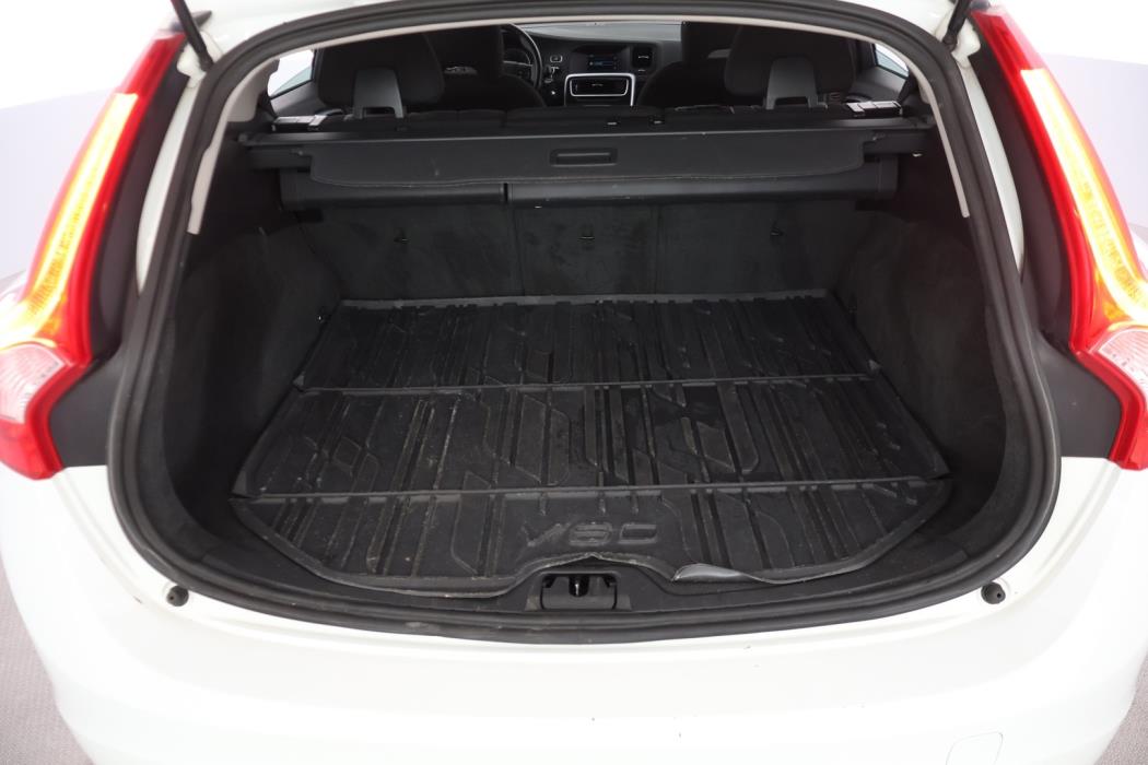 VOLVO V60 2013