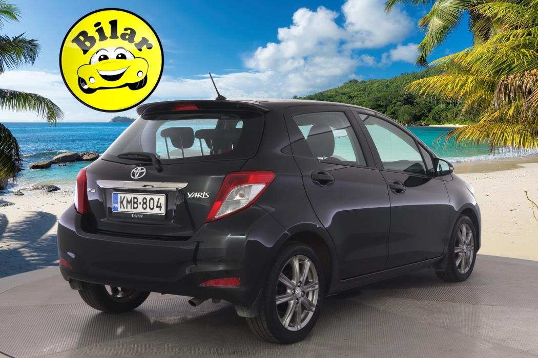 TOYOTA Yaris 2013