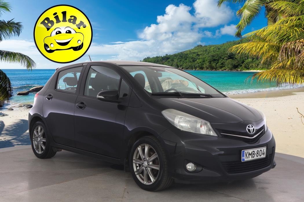 TOYOTA Yaris 2013