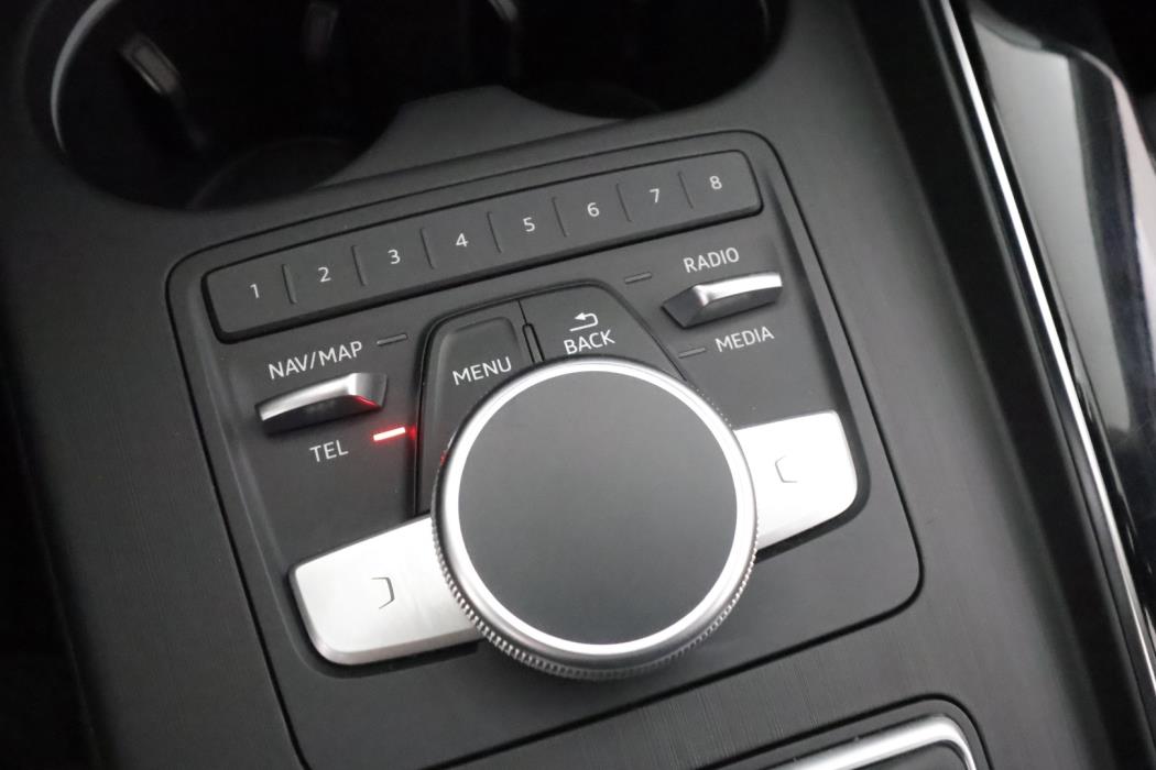 AUDI A4 2017