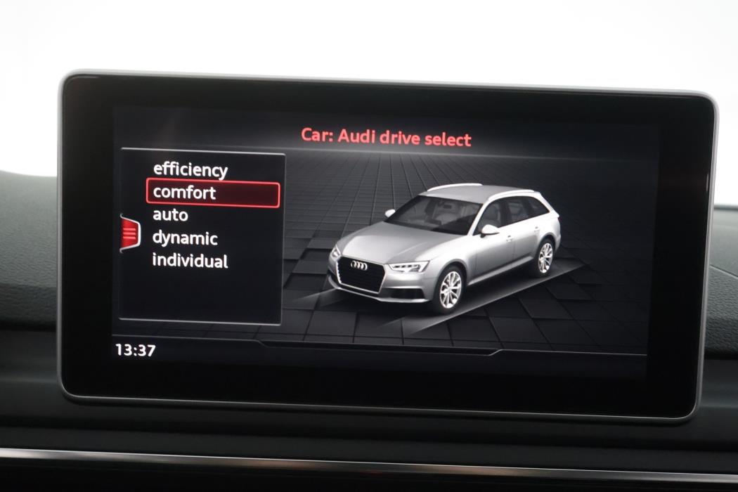 AUDI A4 2017