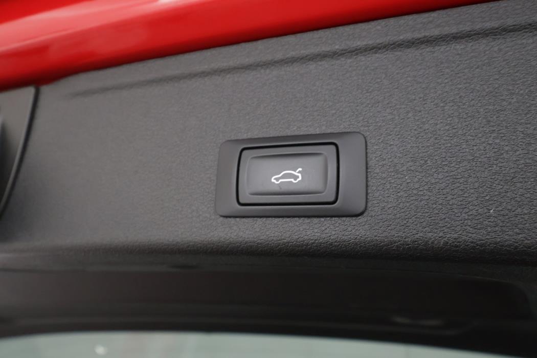 AUDI A4 2017