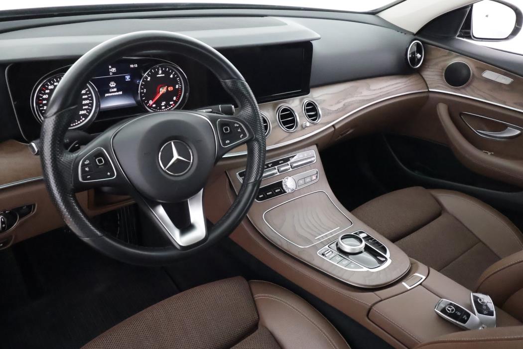 MERCEDES-BENZ E 2018