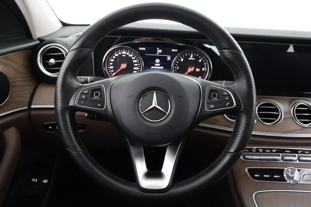 MERCEDES-BENZ E 2018