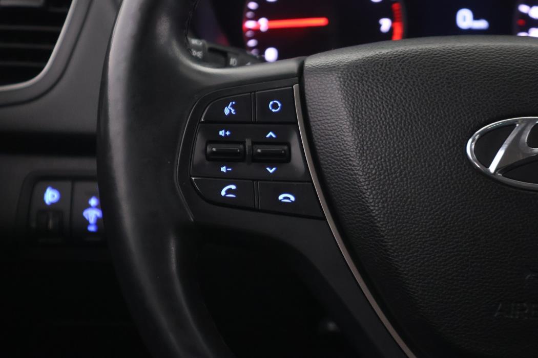 HYUNDAI i20 Hatchback 2019