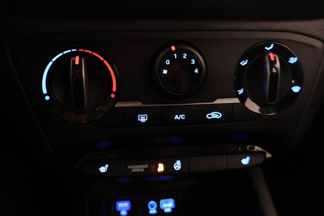 HYUNDAI i20 Hatchback 2019