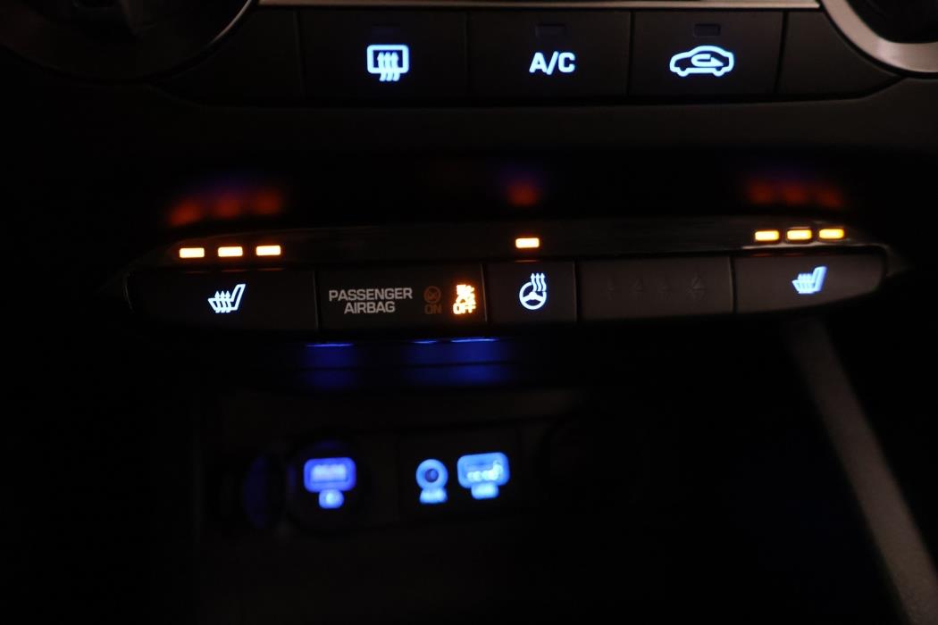 HYUNDAI i20 Hatchback 2019