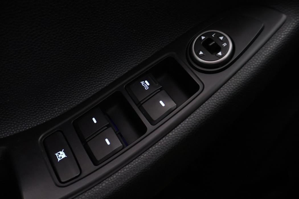 HYUNDAI i20 Hatchback 2019