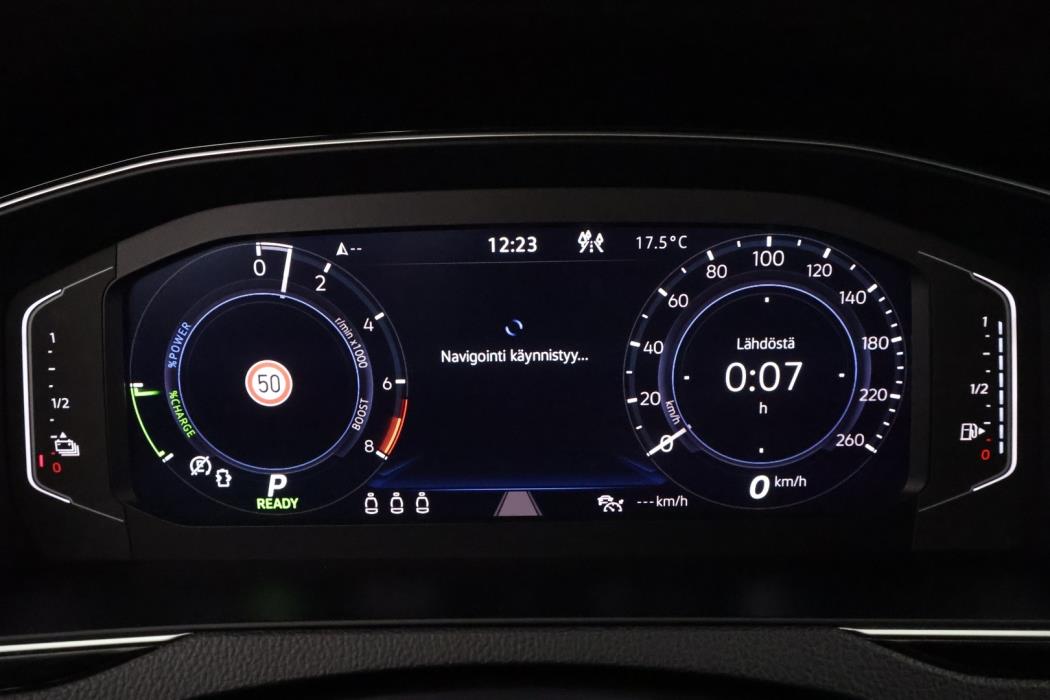 VOLKSWAGEN Passat 2021