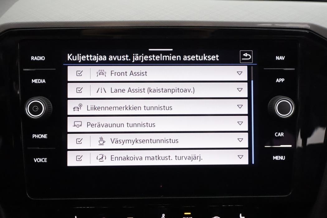 VOLKSWAGEN Passat 2021