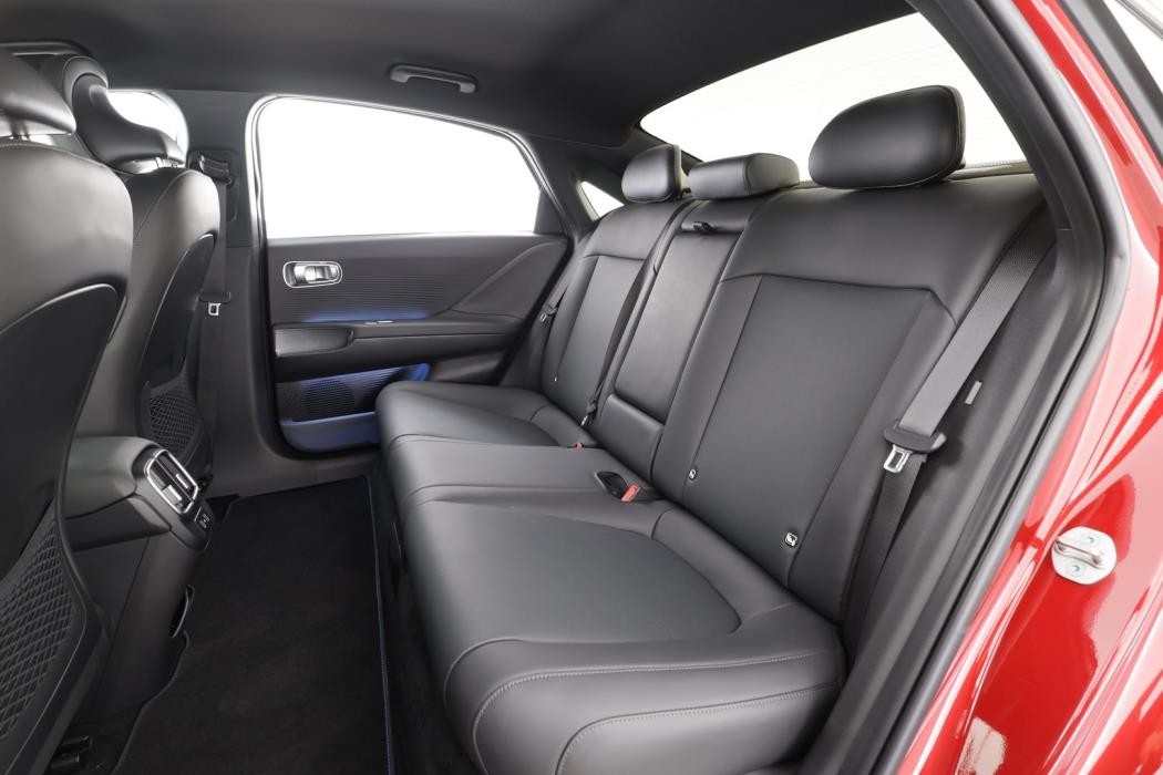 HYUNDAI IONIQ 6 2025