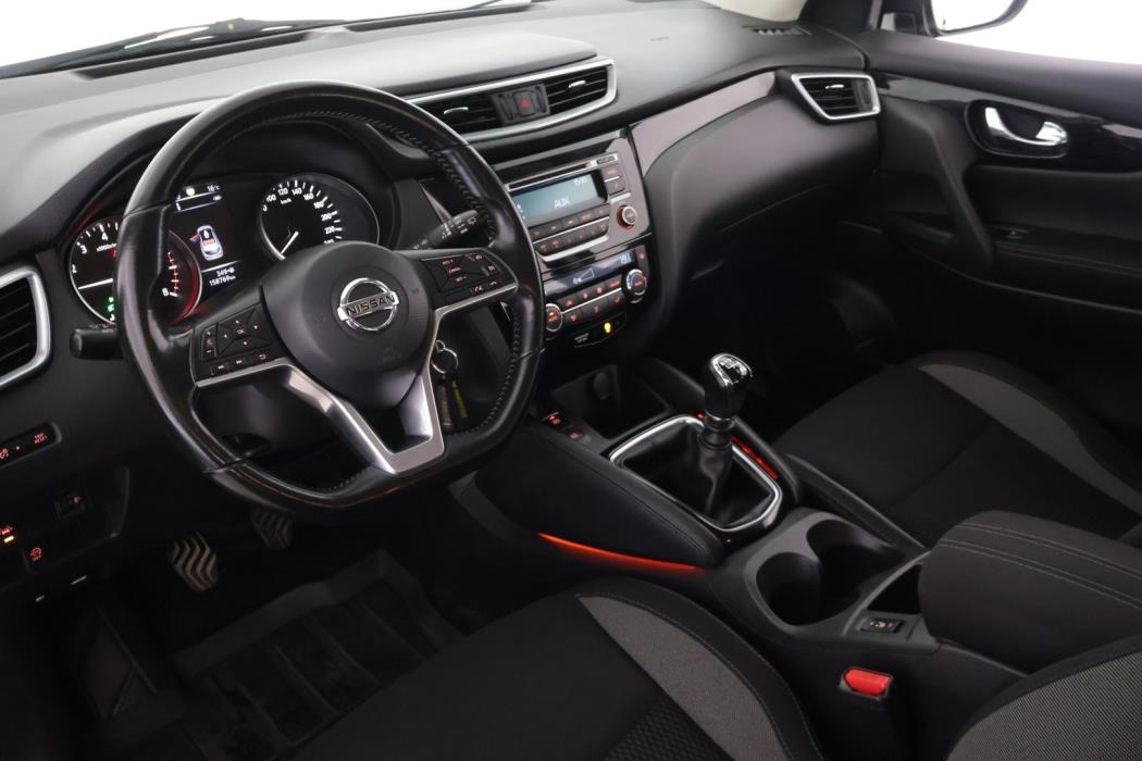 NISSAN Qashqai 2018
