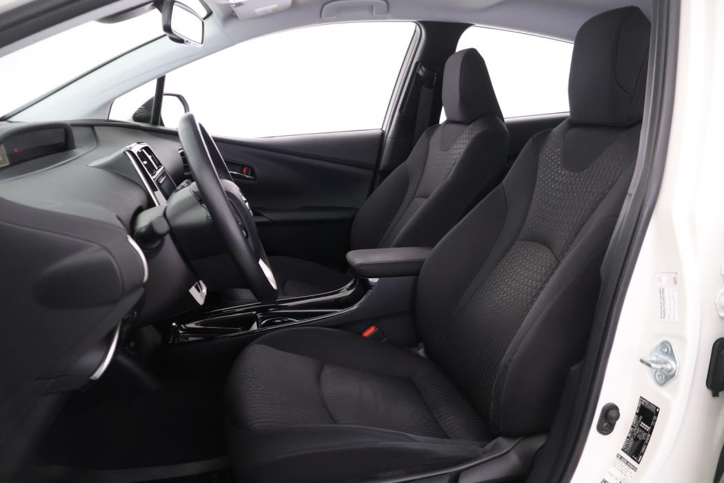 TOYOTA Prius 2018