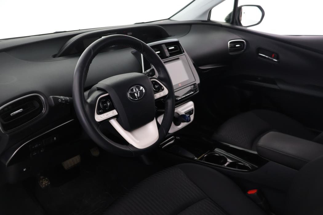 TOYOTA Prius 2018