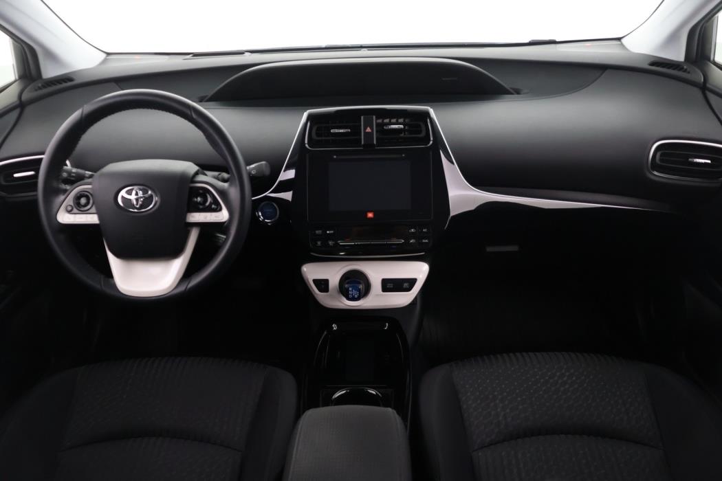 TOYOTA Prius 2018