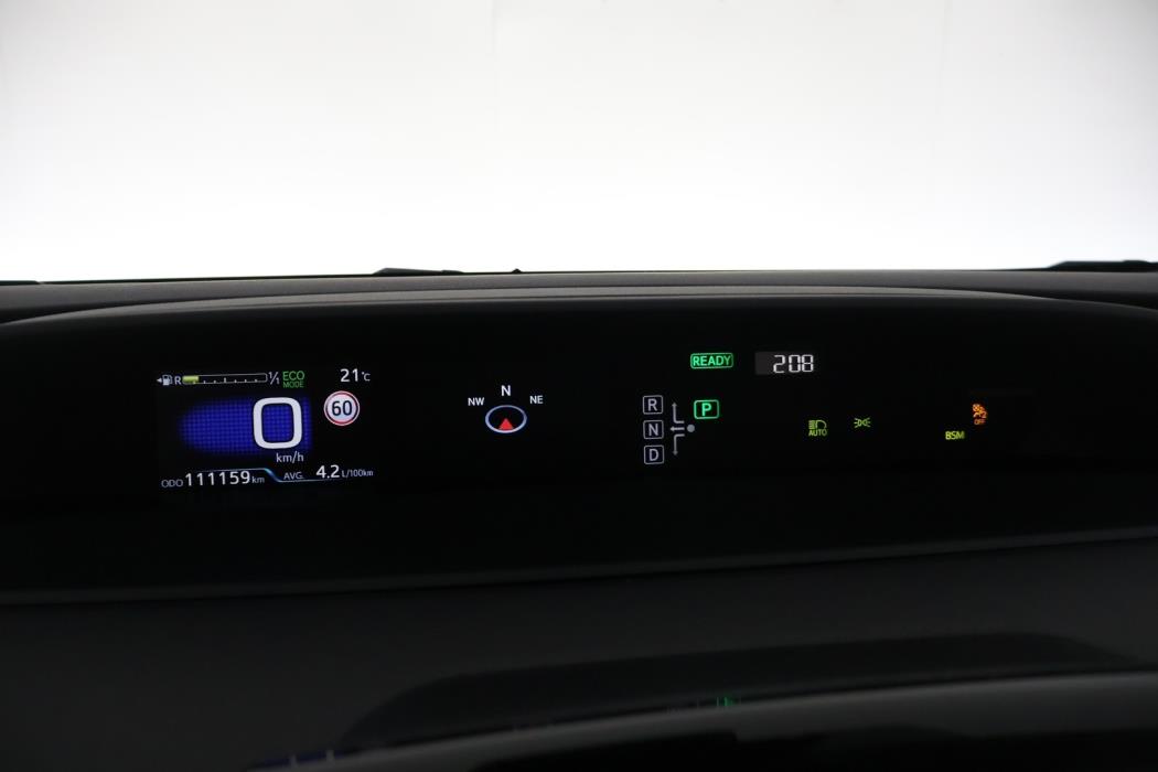 TOYOTA Prius 2018