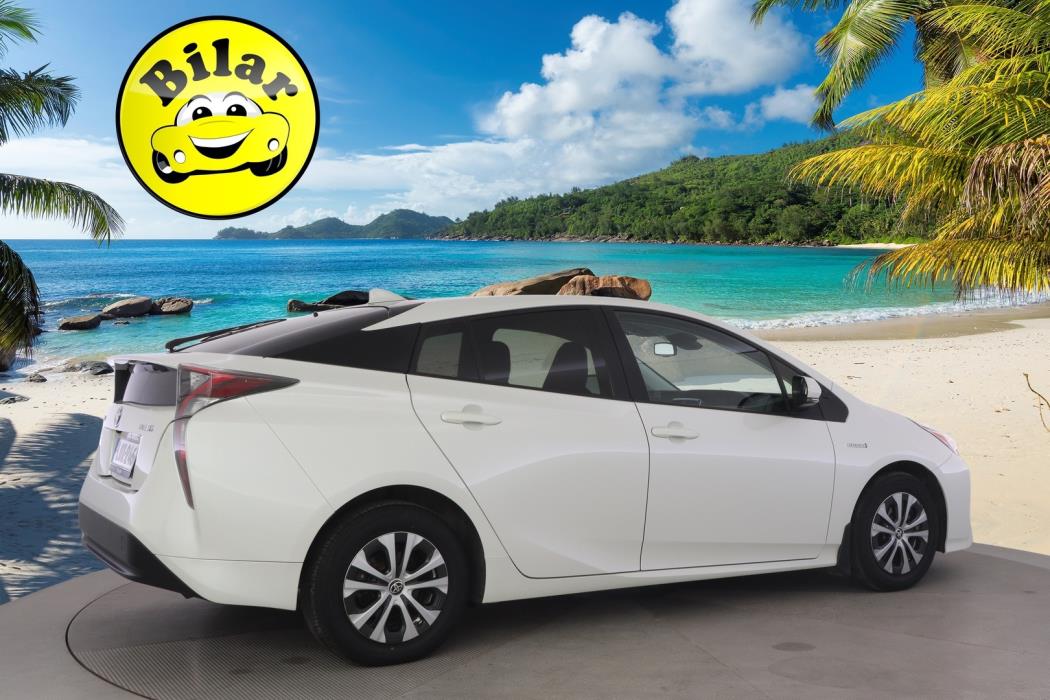 TOYOTA Prius 2018