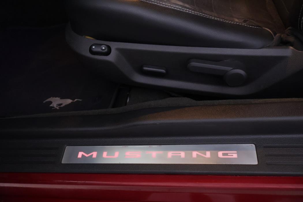 FORD Mustang 2014