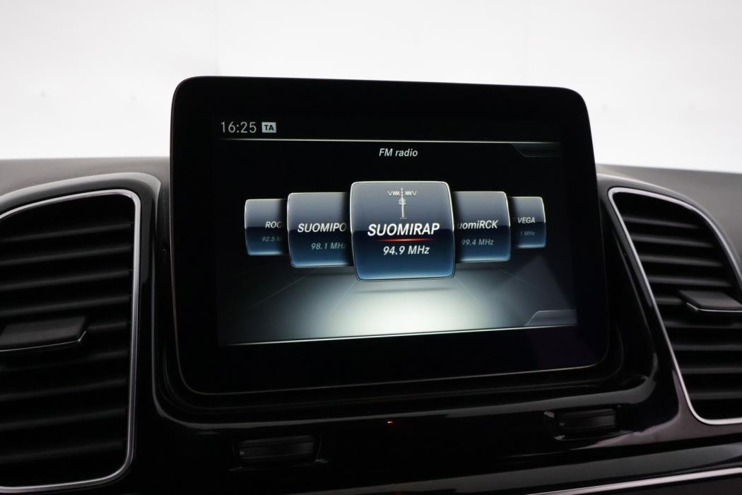 MERCEDES-BENZ GLE 2016