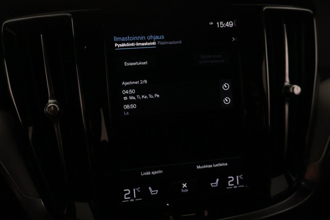 VOLVO V60 2021
