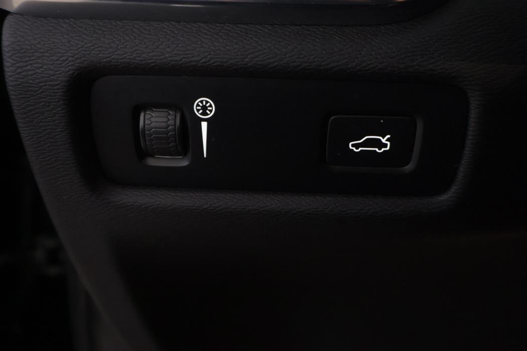 VOLVO V60 2021