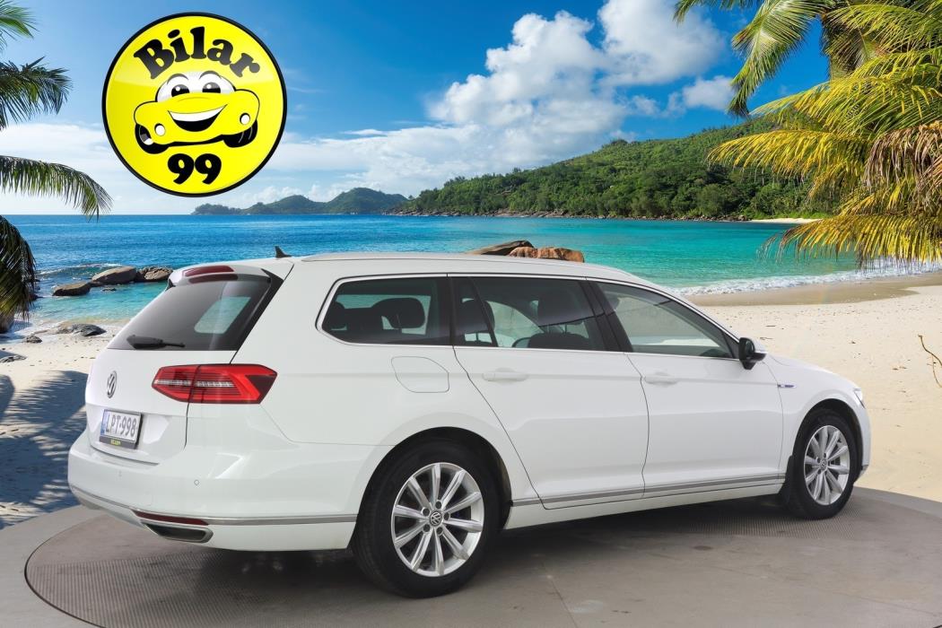 VOLKSWAGEN Passat 2018