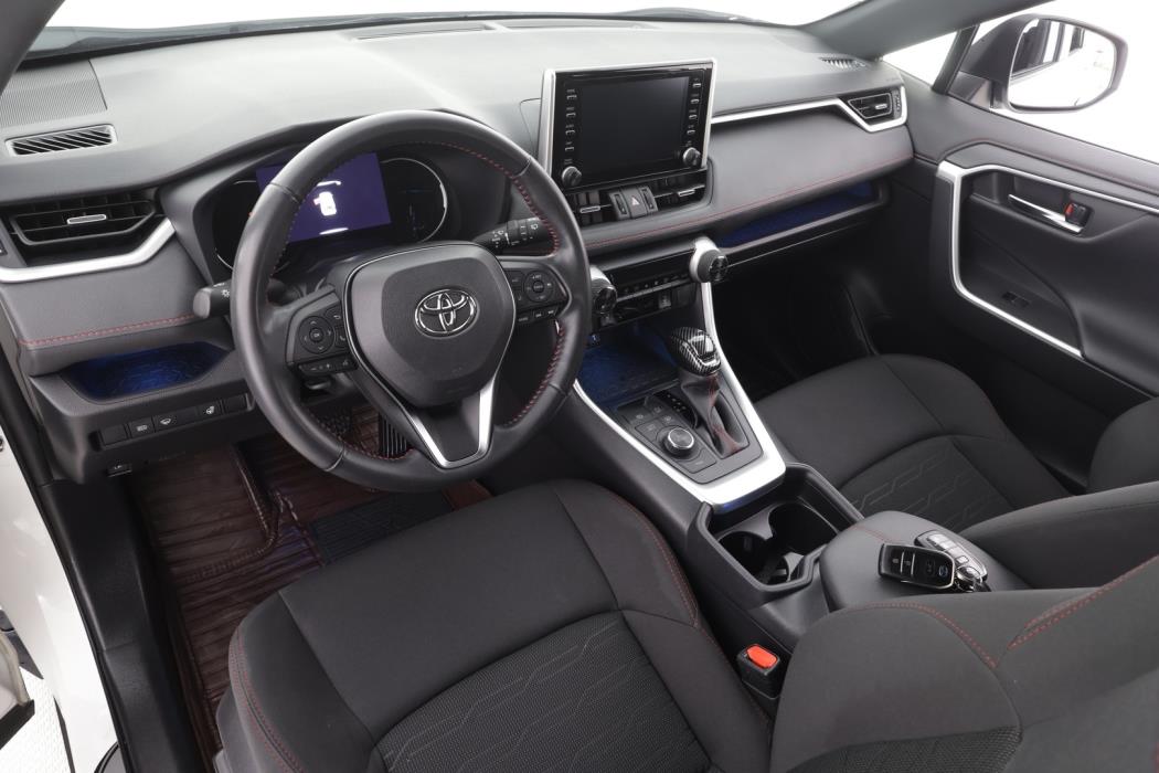 TOYOTA RAV4 Plug-in 2021
