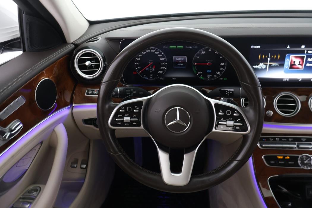 MERCEDES-BENZ E 2019