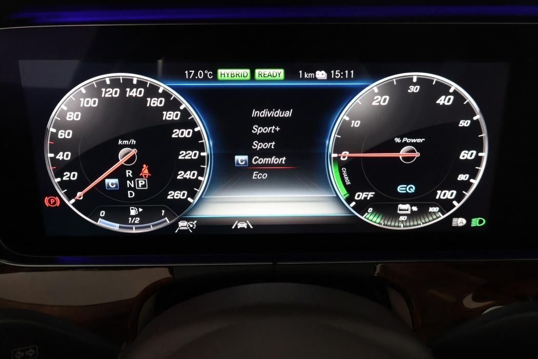 MERCEDES-BENZ E 2019