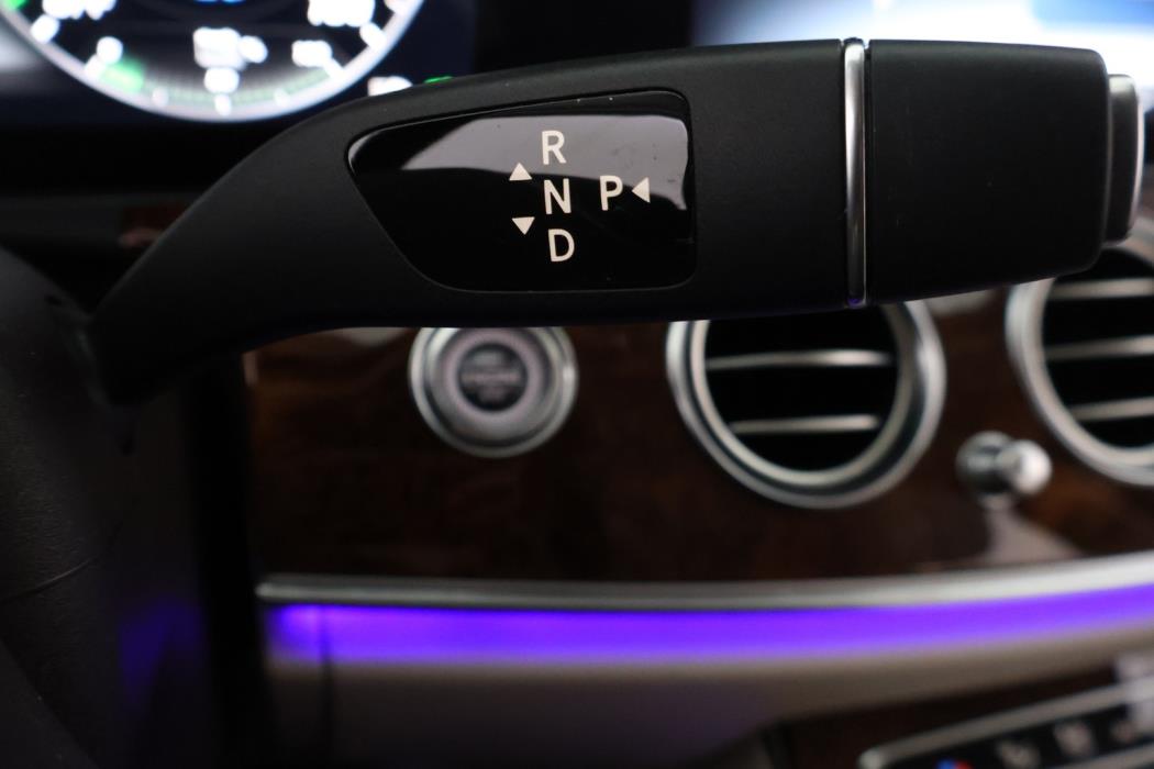 MERCEDES-BENZ E 2019