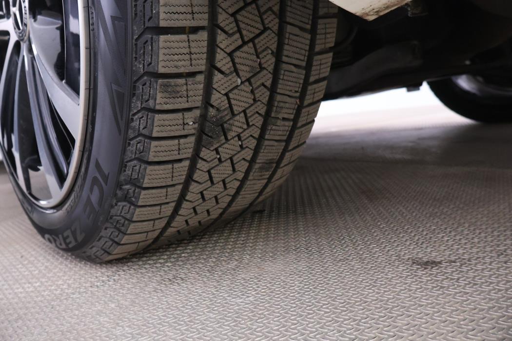 MERCEDES-BENZ E 2019