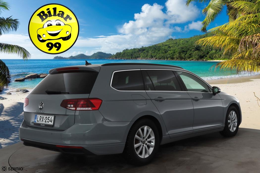 VOLKSWAGEN Passat 2023