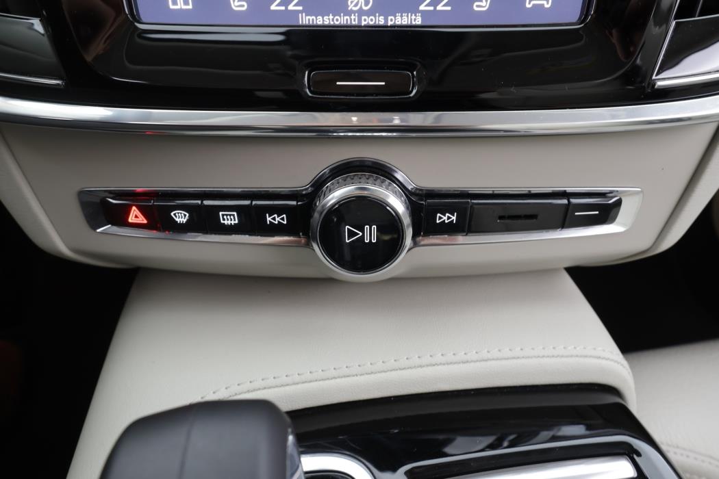 VOLVO V90 2023