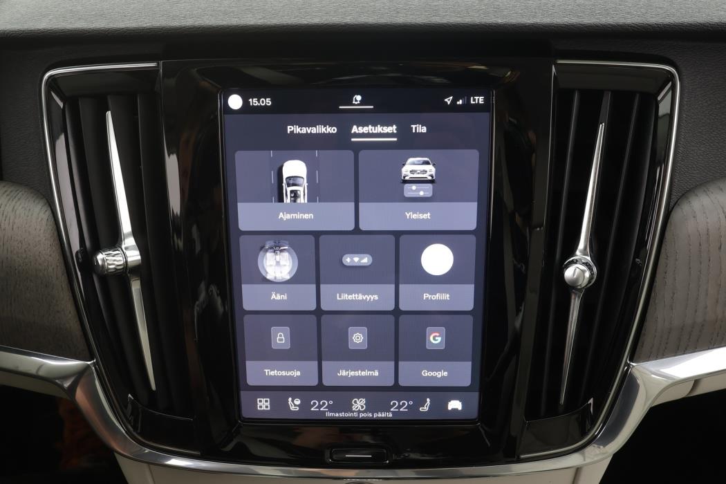 VOLVO V90 2023