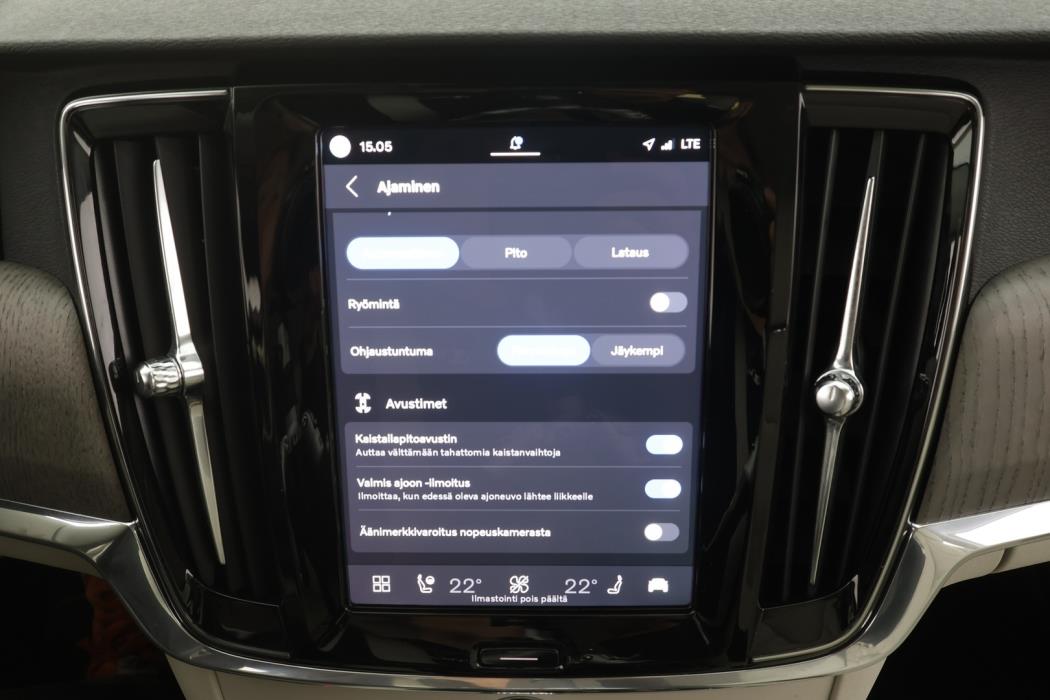 VOLVO V90 2023