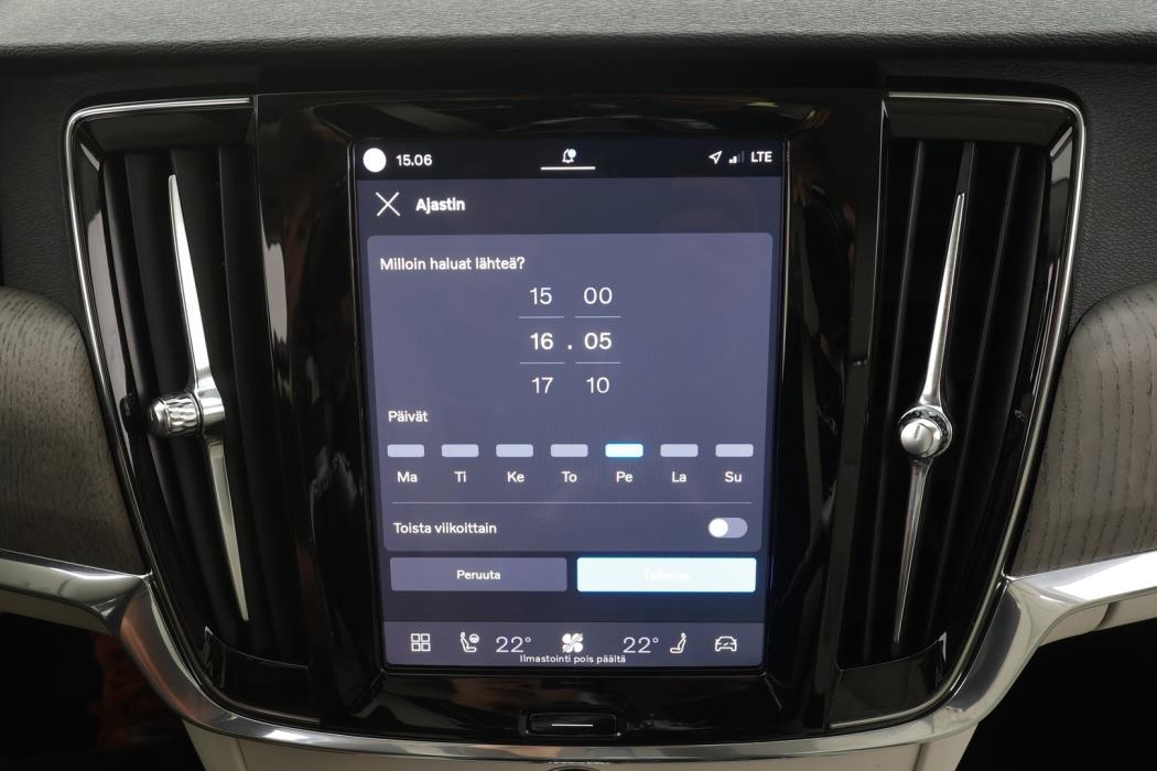 VOLVO V90 2023