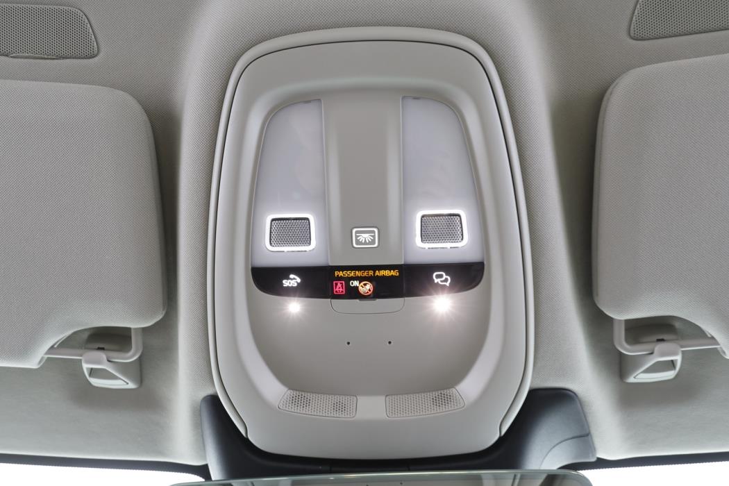 VOLVO V90 2023