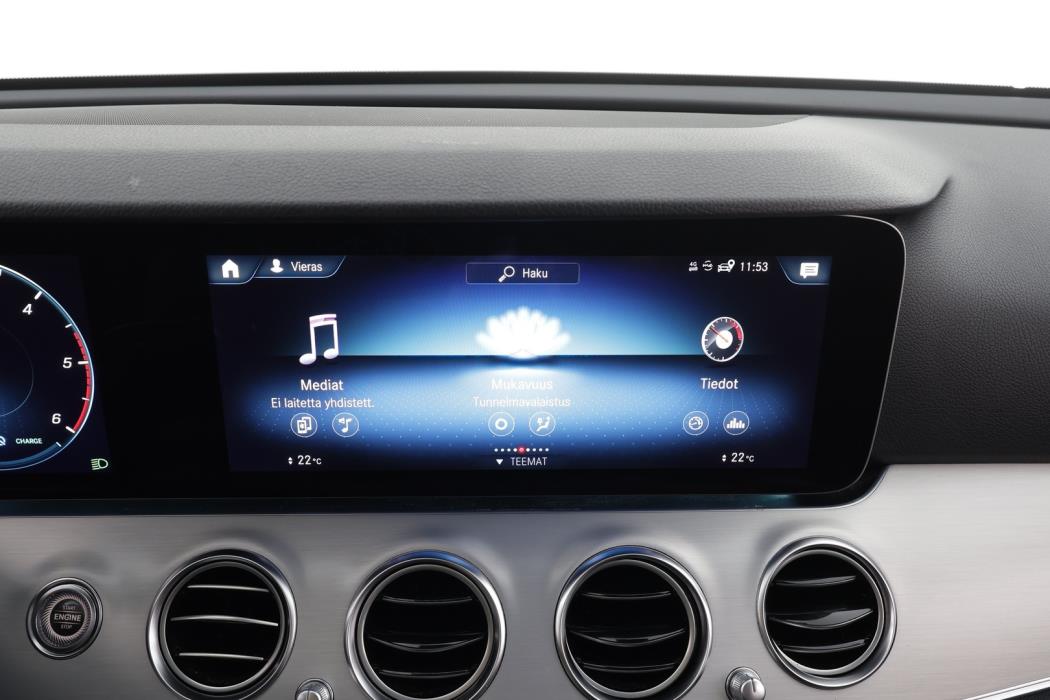 MERCEDES-BENZ E 2023