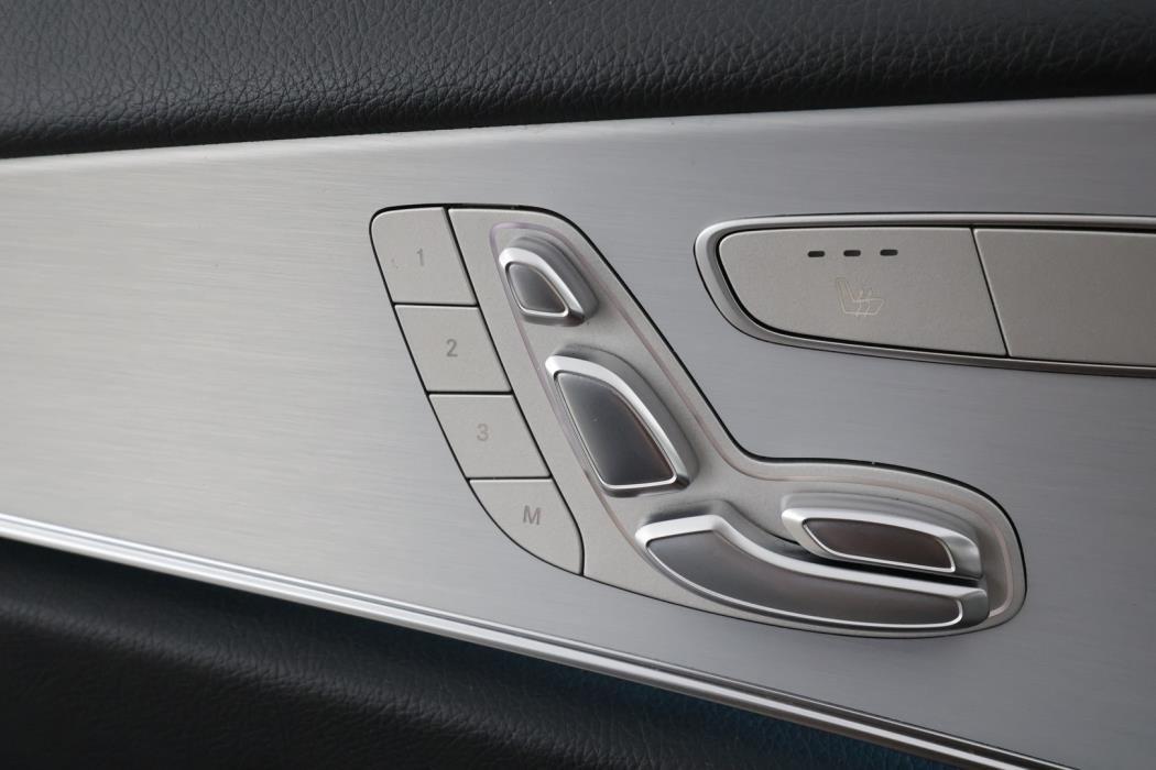 MERCEDES-BENZ E 2023