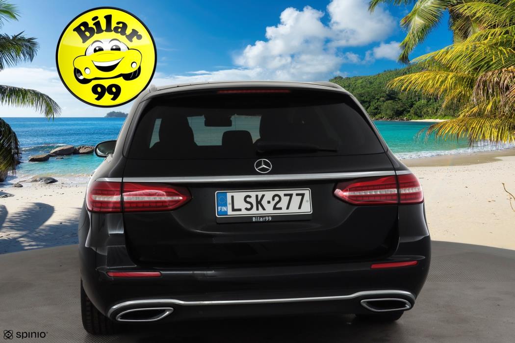 MERCEDES-BENZ E 2023