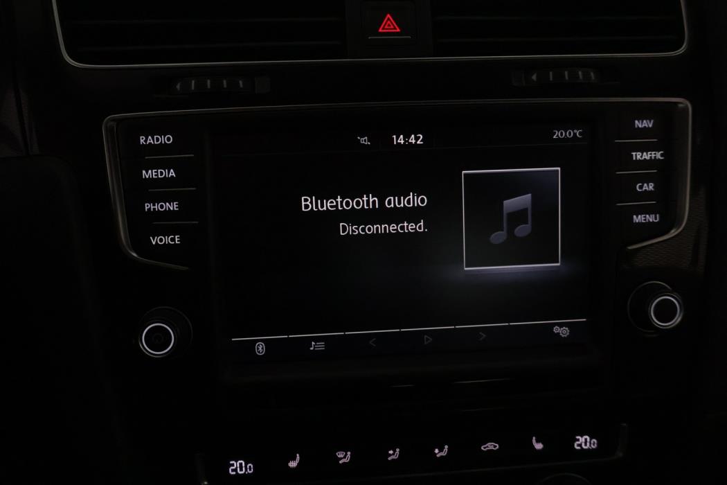 VOLKSWAGEN GOLF 2015