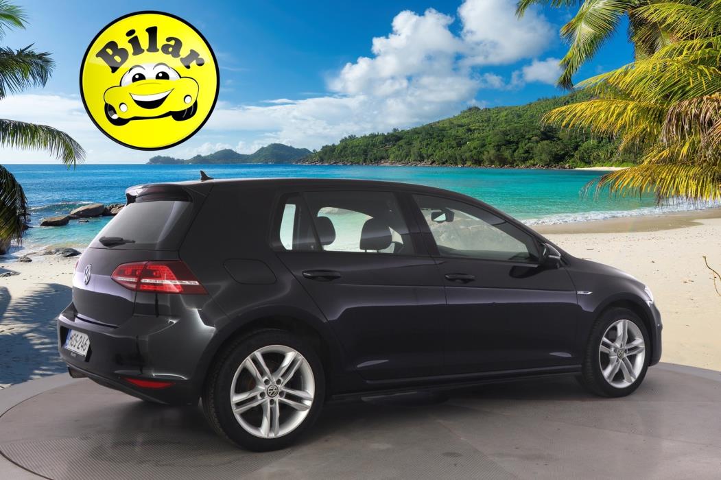 VOLKSWAGEN GOLF 2015