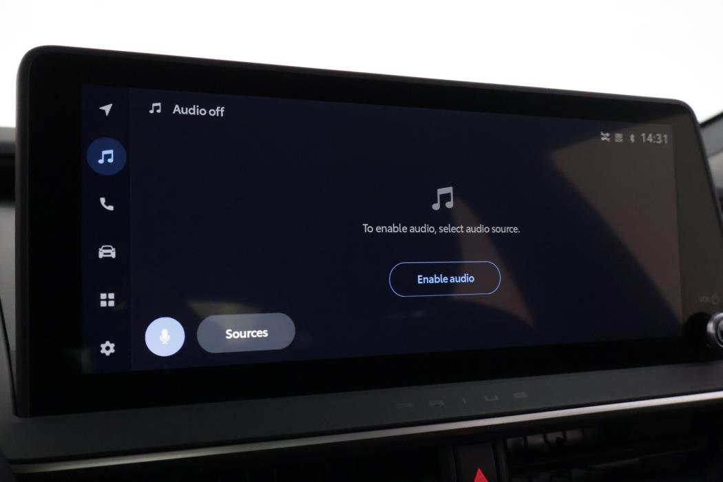 TOYOTA Prius Plug-in 2023
