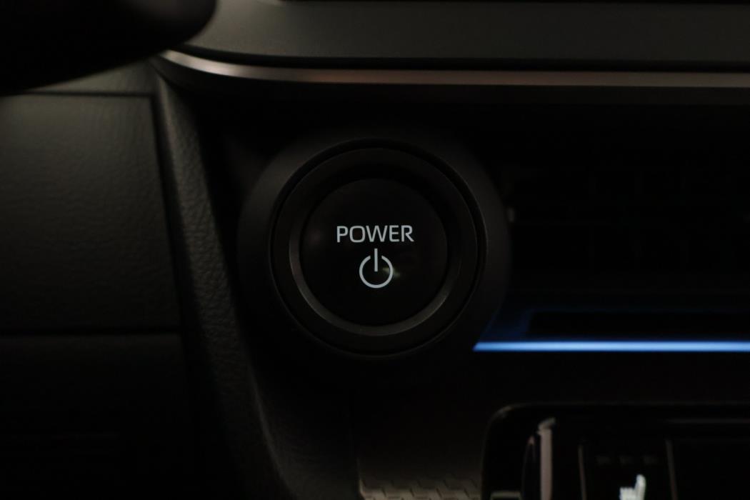 TOYOTA Prius Plug-in 2023