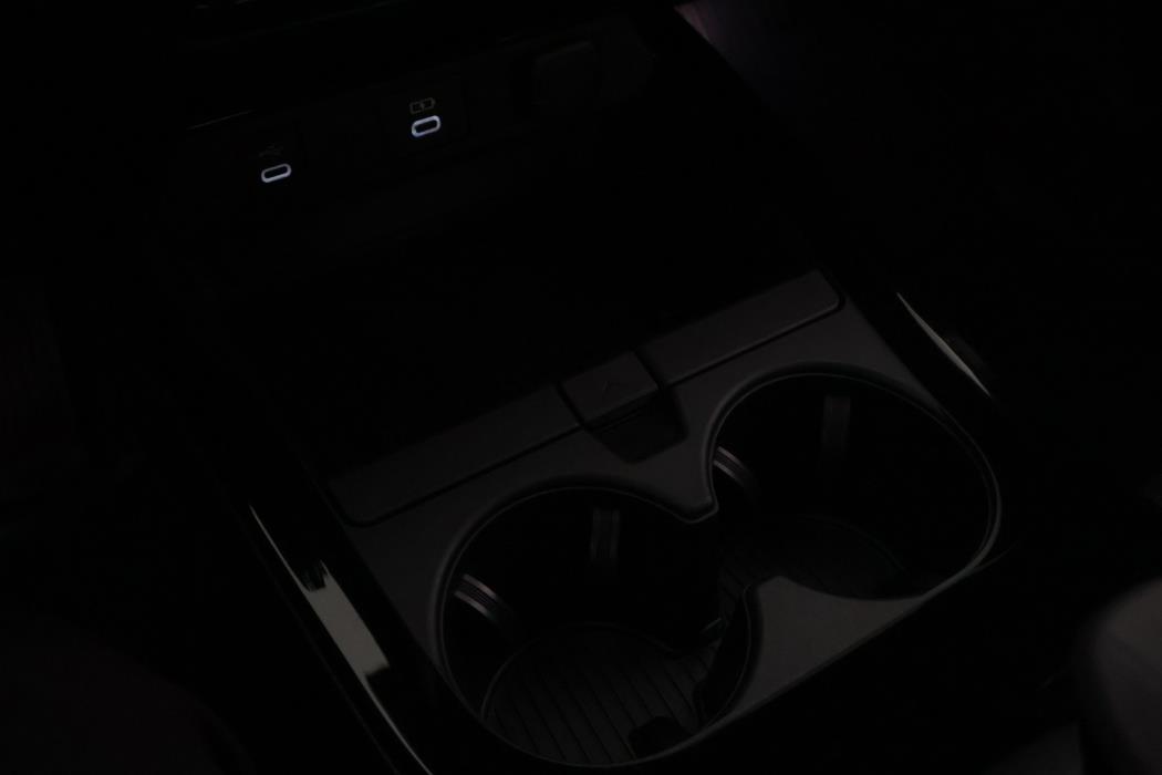 TOYOTA Prius Plug-in 2023