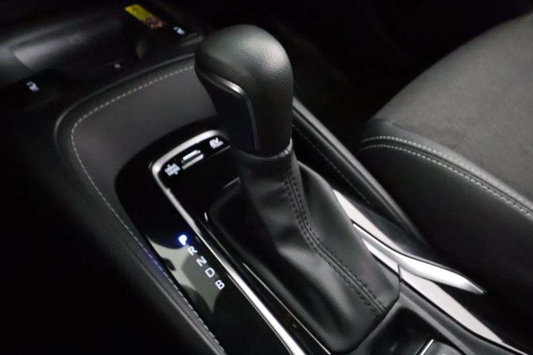 TOYOTA Corolla 2024