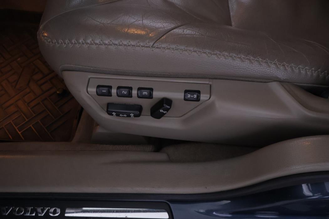 VOLVO XC70 2007