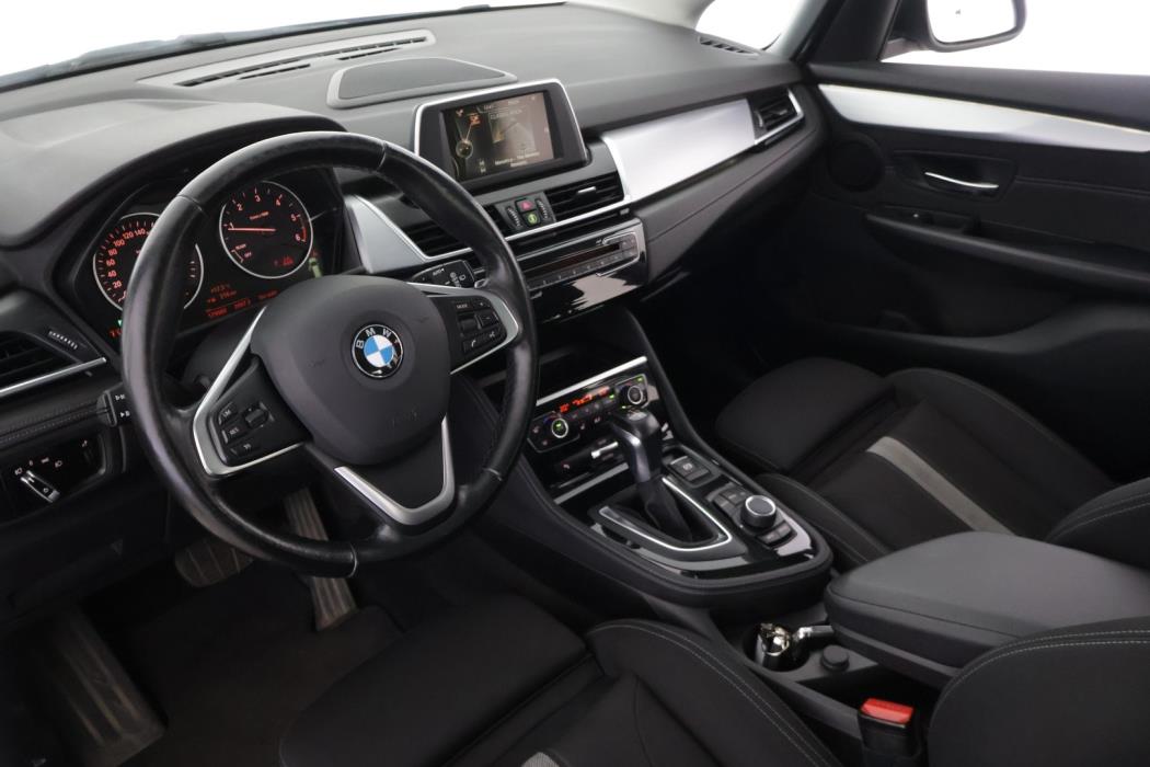BMW 218 2016