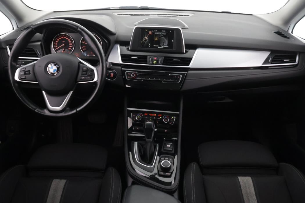 BMW 218 2016